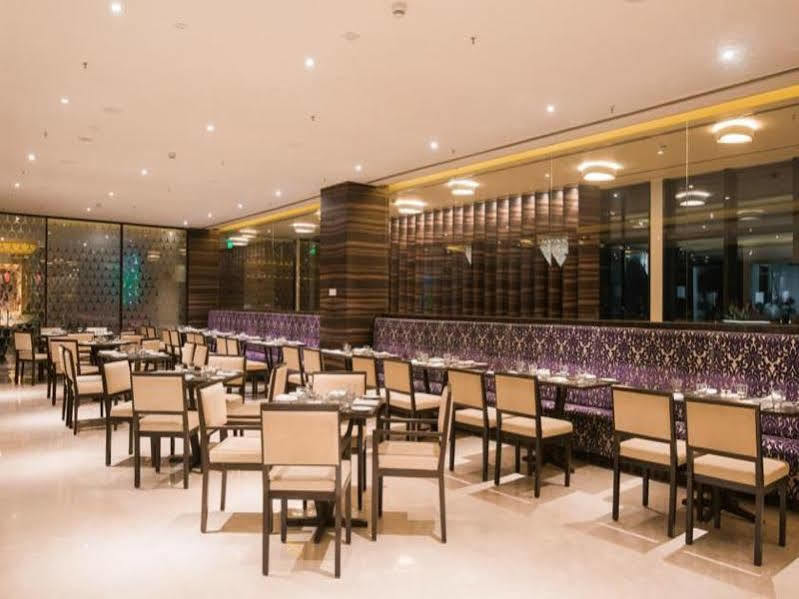 Howard Johnson By Wyndham, Hebbal, Bengaluru Екстериор снимка